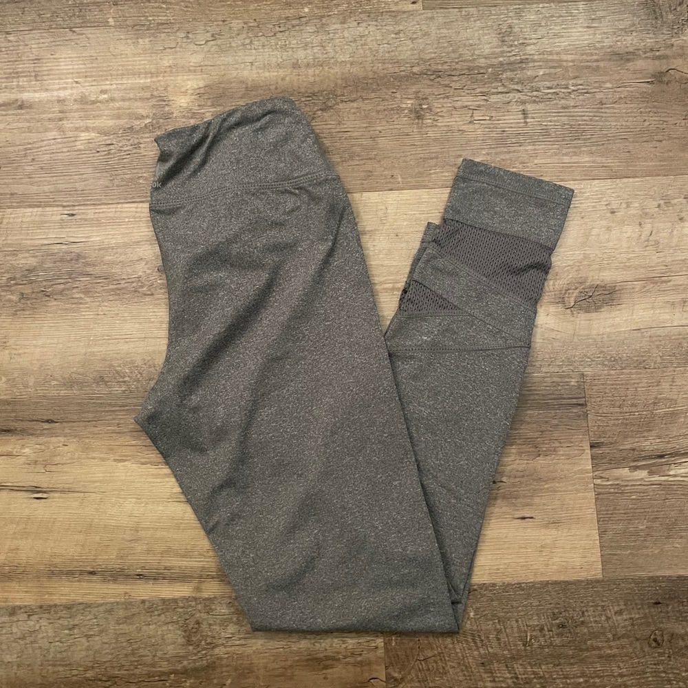Small gray Reebok leggings